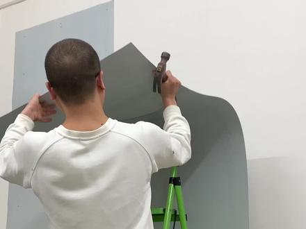 钉铁皮,做磁铁毛毡墙。#画室日常