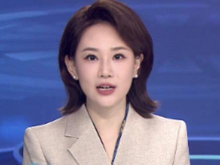 “AI带娃”三个多月孩子厌学了!“一部手机就能解放父母”?“AI带娃”虽能暂时“解放”家长,却难替代真实陪伴,科技辅助需把握好尺度#大象主播说 @大象新闻管晴