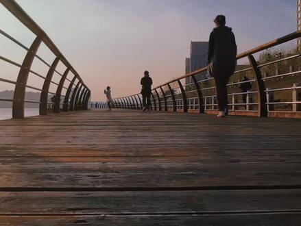 学会剪映制作中英文双字幕,使你的视频具有大片感