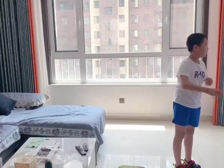 #在家运动 #暑假生活 #客厅就是运动场 任天堂教我们如何玩游戏。switch运动安装演示。硬破系统。不过还得支持正版啊。#记录这一刻