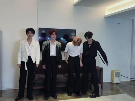 我想看这个抖舞!我想看这个!我想看这个!我想看这个!
#马嘉祺丁程鑫张真源严浩翔