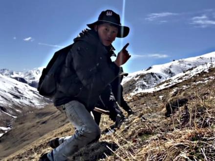有些人不会找虫草,像我一样找就会这样哈哈哈哈哈哈哈哈#磁控保鲜60天玩的就是鲜 @会火 @抖音小助手