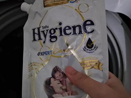 关于机洗衣服柔顺剂的使用方试式。