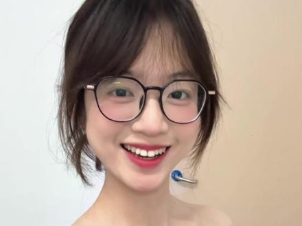 ❗️从0到省奖!数学建模备赛全攻略
大二第一次参加数学建模竞赛,完全不懂Latex、找不到优秀论文参考、团队分工混乱…结果惨败😭
后来咬牙复盘,终于拿下省奖!分享我的逆袭经验👇
(1)团队分工
“编程手+建模手+论文手,3人如何高效配合?
1️⃣论文手必学Latex!B站搜‘Latex入门’+用国赛模板
2️⃣建模手多练历年赛题,推荐《数学建模算法与应用》
3️⃣编程手至少掌握Python/MATLAB基础”
(2)论文技巧
“获奖论文的3个关键点:
1⃣ 直接模仿官方优秀论文结构
2⃣ 描述问题用‘三步法’:背景-难点-创新点
3⃣ 图表必须专业!用Latex画图工具(代码可分享)”
#大学生竞赛#数学建模#保研加分#Latex#学习方法