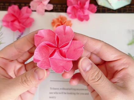 捧一朵粉粉的樱花🌸迎接春天#手工折纸 #折纸 #创意手工 #创作者中心 #创作灵感