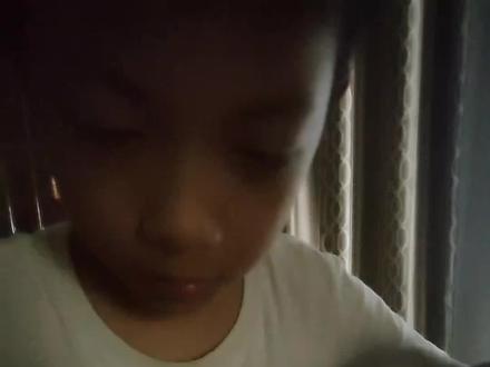 小孩给泰坦监控人打电话 #人类幼崽