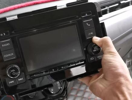 本田缤智导航教程