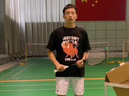 困扰多年的问题,一次性帮你解决,什么是过腰,什么是过手,发球到底有没有进攻性这一说,希望能帮到各位,如果有观念不同,还请多多指教#打羽毛球🏸 #羽毛球
