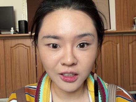 单眼皮肿眼泡三个越画越肿的网红化妆手法
#化妆技巧 #新手化妆 #肿眼泡 #化妆 #妆教