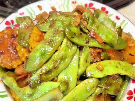这菜我也做五六遍了,结果次次都是跟秀丽一样的结果😂#冒泡豆角 #东北菜 #乡村美食 #柴火灶 #分享家乡美食