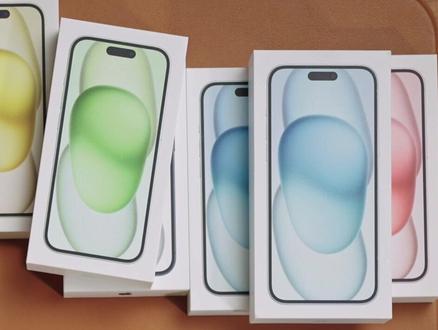 iPhone15全配色开箱,你更喜欢哪个颜色?#iPhone15