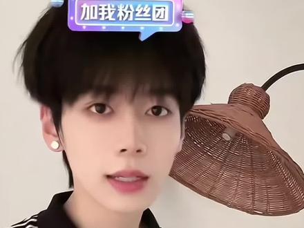 期待已久的恩盛潮牌终于要来了~(欢迎家人们评论区补充上身图😘)#孙恩盛 #直播录屏分享 #向全世界安利@孙恩盛 #恩盛723