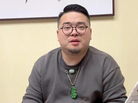 悄悄告诉你关于貔貅公母的秘密!#和田玉籽料 #玉文化 #玉石魅力