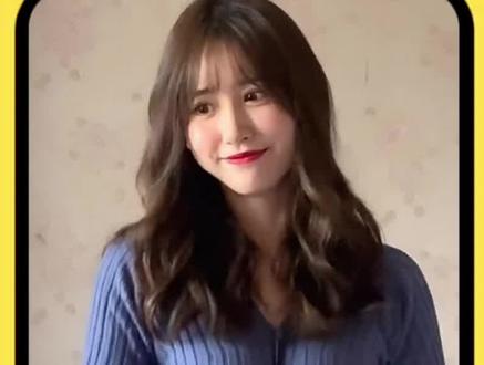 爆红的一栗小莎子:高贵气质淑女纯欲风,靠蓝色战袍吸粉千万! #网红 #美女 #微胖女生 #一栗小莎子