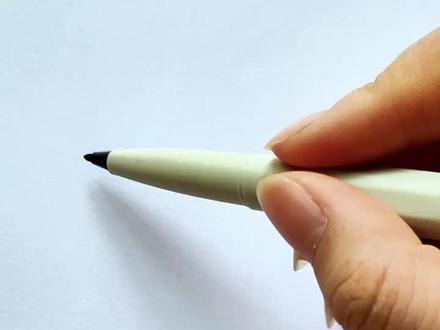 这样画趴着的小狗,简单又可爱~会写数字0就能画,一起来试试吧~《慢教程》版 #简笔画 #启蒙早教 #儿童简笔画 #画画 #一起学画画