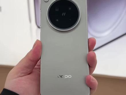 去OPPO线下店打假无折痕折叠屏OPPOFindN6,结果打脸了#OPPOfindn6 #折叠屏 #打假