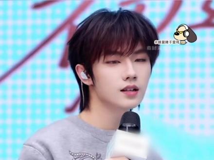 还是那句滋滋墨你夯拉了 #张子墨 #唱歌 #音乐 #时代峰峻 #向全世界安利