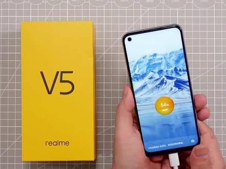 realmeV5充电续航测试#科技美学 #realmev5 #天玑720
