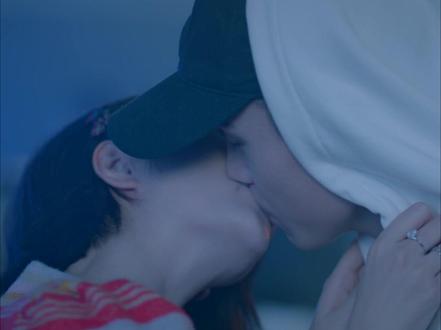 #我的邻居长不大 我第一次求婚,没经验,姐姐你别见怪#李溪芮 #何与