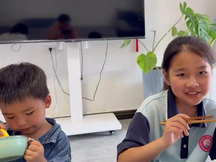 久违的吃一顿米饭 #米饭 #粉丝先吃 #放学后的样子