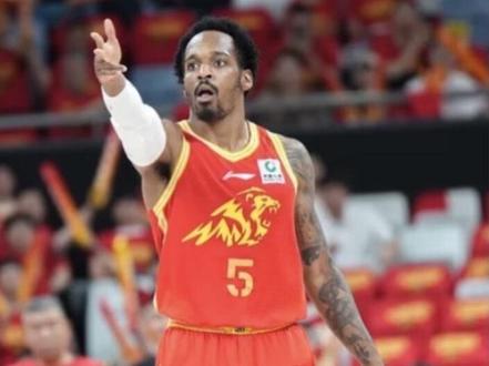 大比分2:0! 广厦92:85再胜深圳,布朗依旧无解,贺希宁王浩然双拳难敌四手,下一场深圳必须调整策略!#dou来cba#CBA季后赛 #广厦男篮vs深圳男篮 #巴里布朗#贺希宁
