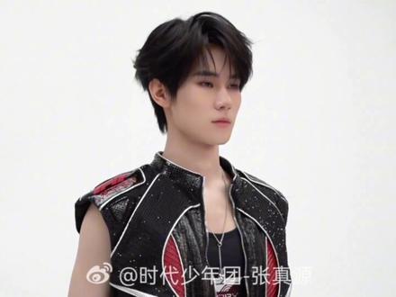 小张盲盒101期 终于知道为什么1号的时候感觉小心翼翼的,
宝贝,什么都不重要,你的身体健康>一切!
#张真源 #张真源你还爱我吗 #张真源live之神