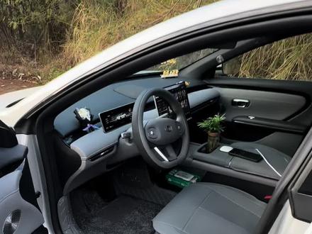 不用外接音箱 连接蓝牙或本地媒体放歌 车外就能听到清晰音质#长安启源A06 #用车技巧 #车载黑科技