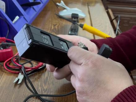 大疆无人机车载充电器改装#大疆无人机 #专业的事交给专业的人 #这才是男人的玩具