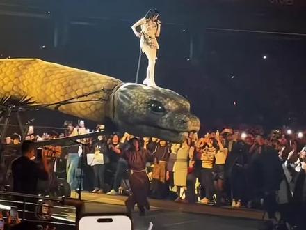 #蔡依林pleasure演唱会{美杜莎}来啦!#蔡依林