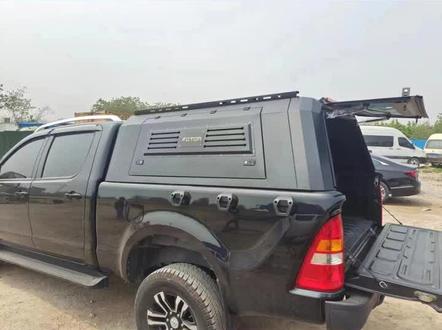 皮卡车后盖门锁住了怎么打开 #皮卡后盖打不开 #江淮悍途皮卡卷帘盖手动