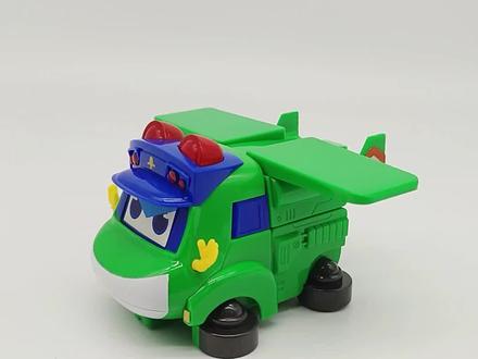 百变校巴,飞机变形机器人#百变校巴