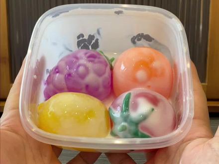 用捏捏乐做个水果沙拉#捏捏乐 #解压玩具 #慢回弹