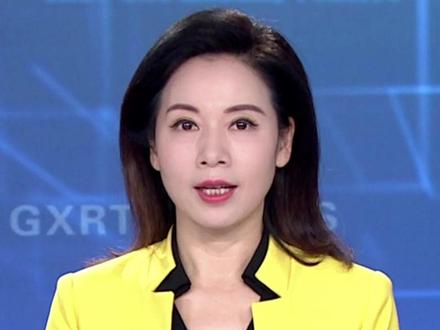 长沙地铁内一女生衣服自燃 官方:系充电宝自燃,火已扑灭