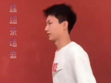 自摸哥你真的很厉害 #张子墨piano #时代峰峻 #安利爱豆 #追星 @抖音小助手