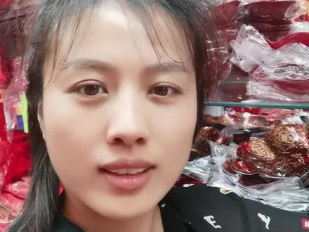 子孙桶有早生贵子,多福多寿,富贵圆满之意,是潍坊这边陪嫁必不可少的吉祥物哦
