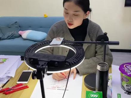 灯笼鱼是什么鱼 b8f89b91e76b64482851a03a584f0cf1~tplv-dy-resize-origshort-autoq-75:330.jpeg?x-expires=1983283200&x-signature=v4sI9qzC%2BGyc6FGmIvsV9OAT0oU%3D&from=3213915784&s=PackSourceEnum_AWEME_DETAIL&se=false&sc=cover&biz_tag=pcweb_cover&l=021667926128687fdbddc03000202668241b6166000000d87cafb