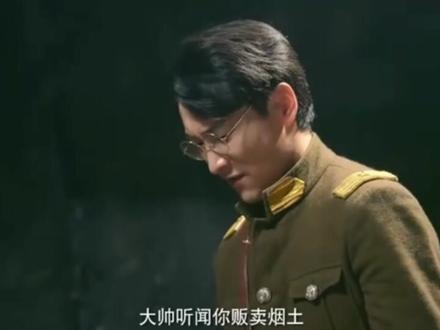 影视:腹肌帅哥被用私刑,大拳头往肚子上抡,别顾着自己享受啊!