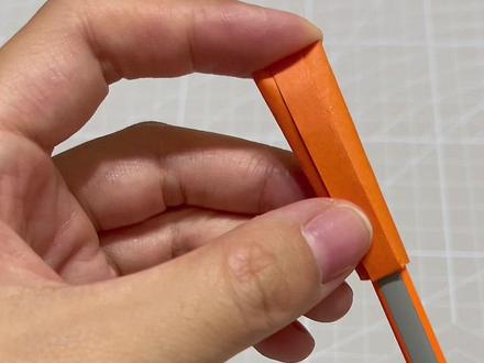 这款笔帽简单实用,再也不怕孩子丢笔帽了~#手工 #折纸 #亲子手工 #开学 #开学必备