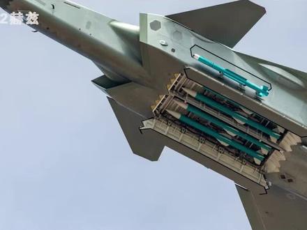 歼20只能挂6枚导弹,打完怎么办?#歼20 #军事科普 #歼20战机