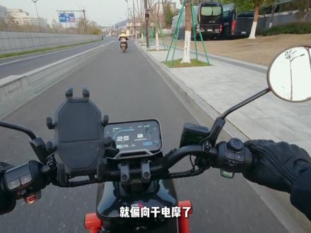 我的顶配Umax竟然被U3pro碾压???!! #新国标电动车 #小牛U3 #小牛电动