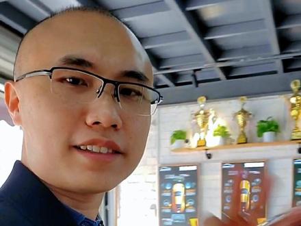 #亲民新能源汽车的选择 吉利几何EX3功夫坚强牛车内升级第3步 15灯氛围灯上车#带你懂车 #抖音汽车 #汽车知识 #超级动力娃 #买车 #星巢玩车人 #汽车人共创计划 #坚强牛牛 #吉利功夫牛 #几何ex3