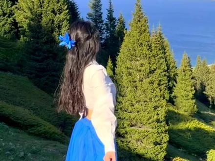 指路版!🌲赛里木湖松树头拍照点位(低体力) #不是背景假是新疆太美 #赛里木湖的风你要自己感受 #走进塞里木湖 #松树头拍照 #新疆自然风景