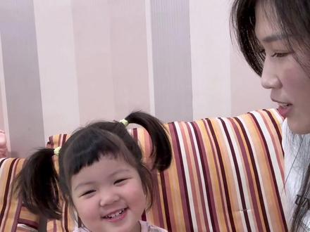 宝宝来回答问题来了,宝宝和妈妈的日常#东北萌娃 #东北萌娃都是段子手 @DOU+小助手