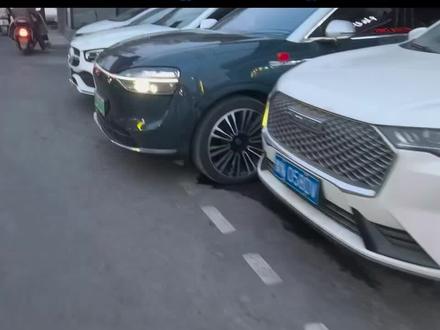 不要纠结了,直接更新吧,太丝滑了,一天之内连续更新两个版本,太给力了#智享车生活 #问界m9 #乾崑智驾 #ADS4.1