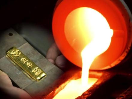 旧黄金怎么变成黄金板料?!一起来我们点金印记的工厂揭秘黄金生产过程吧!#今日金价 #水贝黄金 #黄金直播 #黄金工厂 #点金印记