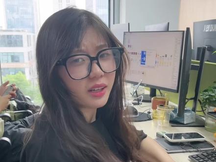 做各种各样的样机,都可以用这种方法哦。#干货分享 #ps #教程 #设计干货 #拆分变形