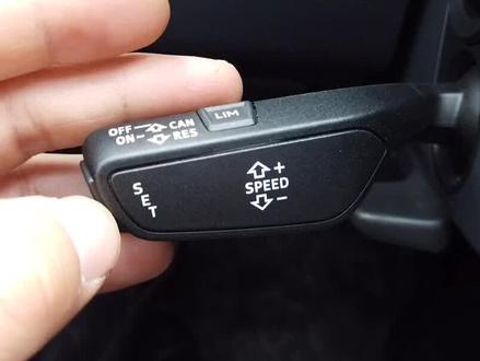 全新奥迪A6L如何打开定速巡航系统……