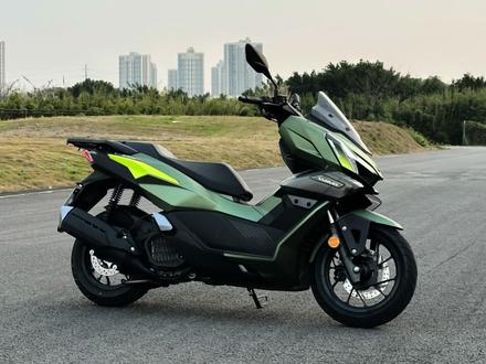 10980 无极SR150R 上手简评 #无极150踏板 #SR150R #无极SR150R #150踏板摩托车推荐 #踏板