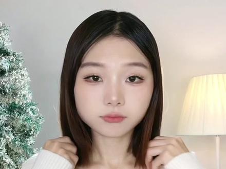 短发新年扎什么?简单好看公主头有手就会 #发型教程 #短发发型 #手残党也能学会的发型 #新年发型不重样 #短发尴尬期