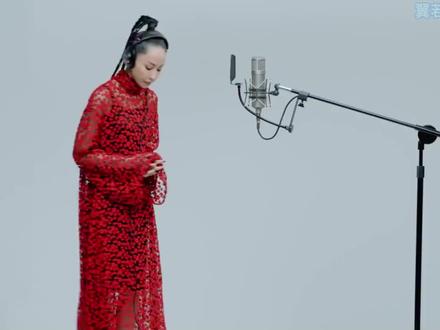完美歌姬中岛美嘉曾经历几乎失聪时隔13年再唱 《雪の华》